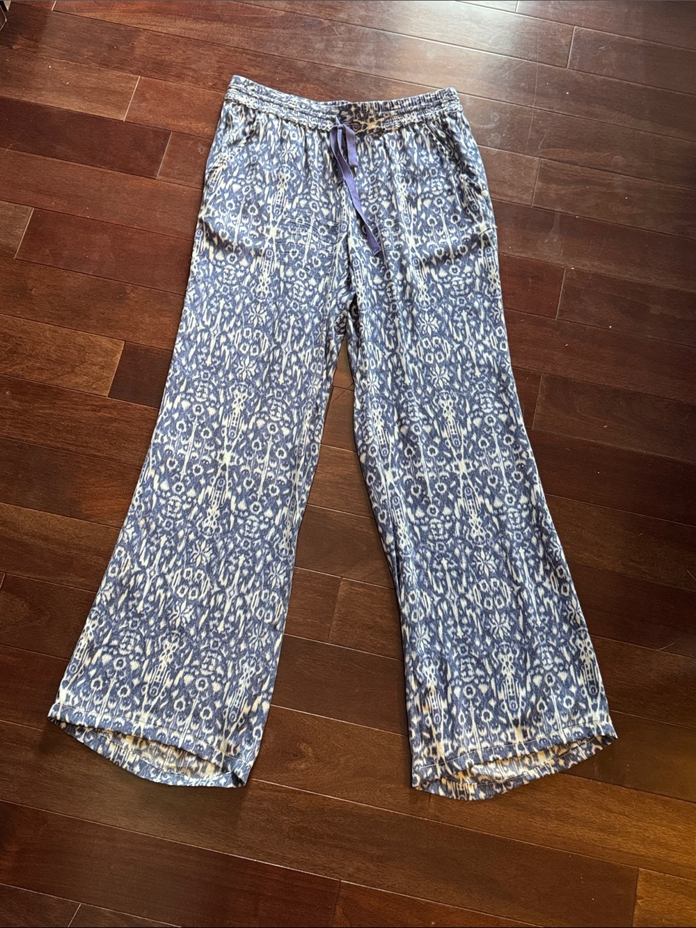 New Joie Blue and White Print 100% Silk Drawstring Pants Small Elegant Comfort